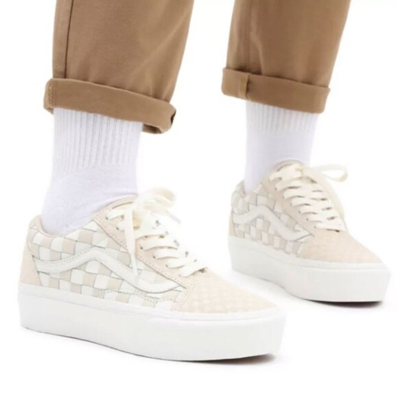 Vans Shoes - Vans Platform 66 Marshmellow woven leather sneakers size 7.5 EUC
